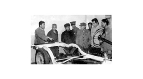 80年代初，交通部副部長王展義來我校檢查指導(dǎo)工作